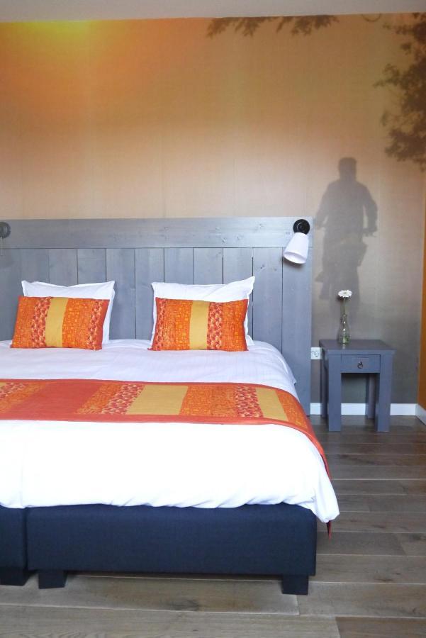 Bed and Breakfast Oranje Hoeve Хеленавен Экстерьер фото
